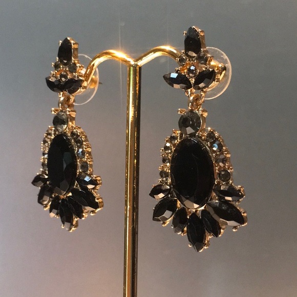 Black rhinestone/gold tone drop/dangle post earrings EUC Gorgeous sparklers - Picture 4 of 10